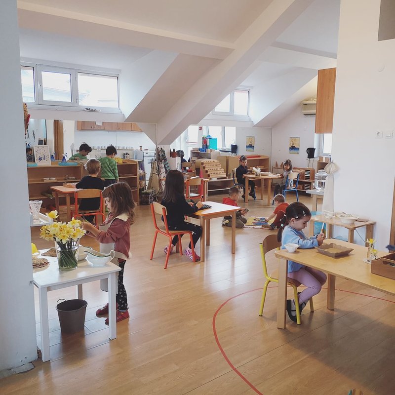 Montessori Orizonturi Libere - Gradinita si scoala